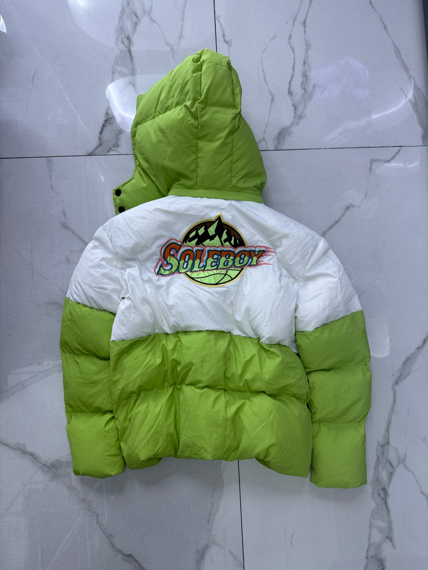 White/ Green Puffer